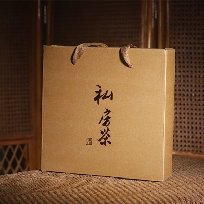 2023年福鼎点头镇核心产区老白茶老料新压300克饼茶茶汤橙黄甜醇 2盒起批图4