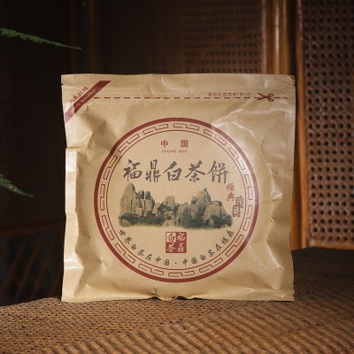 2023年福鼎点头镇核心产区老白茶老料新压300克饼茶茶汤橙黄甜醇 2盒起批图3