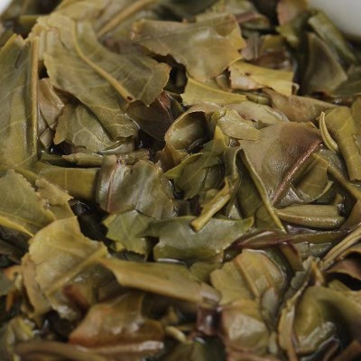 批发云南普洱 2019年大树生茶 布朗春尖200g 经典普洱生普茶砖图2