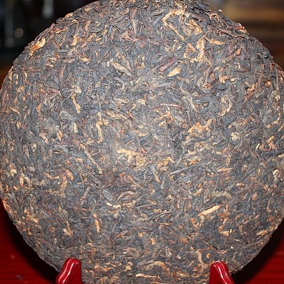 批发 云南普洱茶 班章茶饼 古树茶 熟茶 勐海七子饼 普洱 金芽图3
