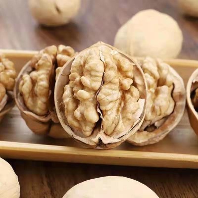 新疆纸皮开口熟核桃批发代发500g 手剥椒盐五香草本味薄皮熟核桃图2