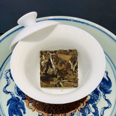 福建白茶白牡丹老白茶小方片饼干茶醇香礼盒400g便携装支持定制图5