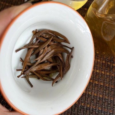 【大金针】云南滇红茶批发 凤庆滇红茶大金针 古树红茶 红茶特级图3