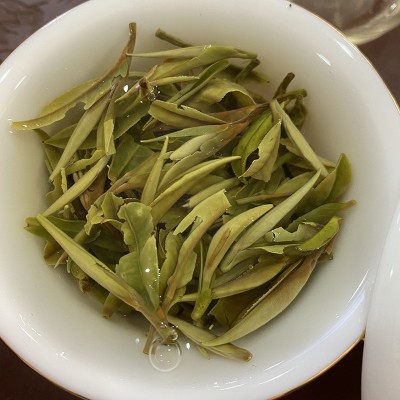 福鼎白茶白牡丹散茶2022年明前花香一级新茶茶叶管阳高山茶礼盒装图3