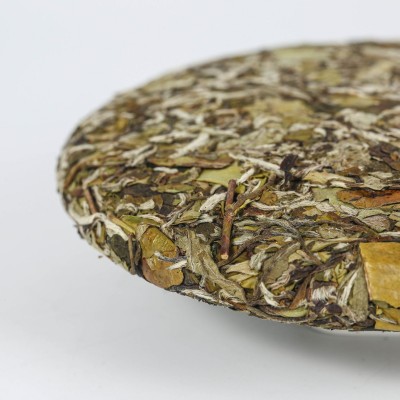 福鼎高山日晒白茶花香白牡丹茶饼紧压茶300g茶饼批发厂家直供图2
