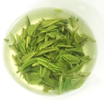 2023年新茶雀舌茶片明前绿茶雀舌碎茶叶贵州湄潭翠芽春茶散装批发图5