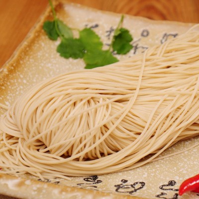 厂家供应刘秀手拉面鲜面条 有机面条食用方便早餐速食拉面图3
