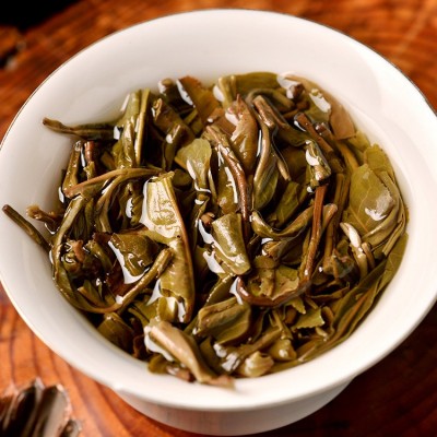 1000克易武纯料生茶饼云南普洱茶生饼 量大从优图4