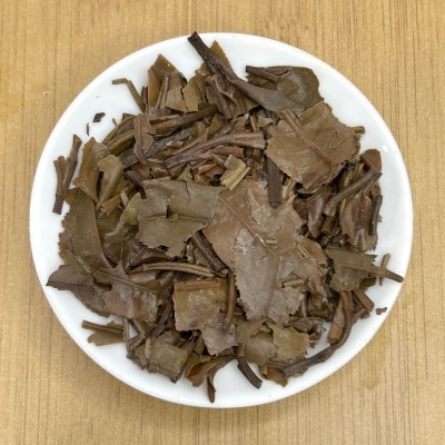 尊雅陈年白牡丹广西老白茶饼400G白茶厂家批发图3