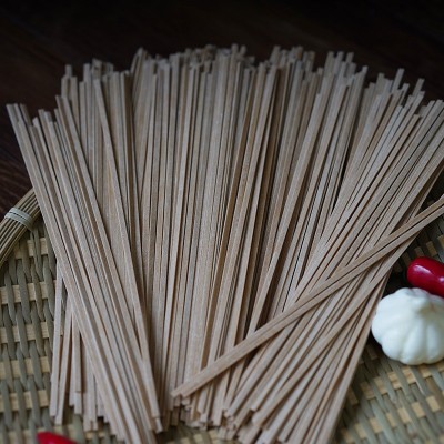 盛康黑荞挂面500克*2袋 黑麦荞麦面条拌面杂粮煮面新疆伊犁图3