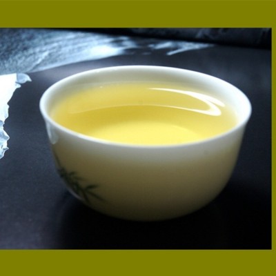 台湾冻顶乌龙四季春茶古名霸王喜茶奈雪水果茶冷泡茶奶茶原料批发图4