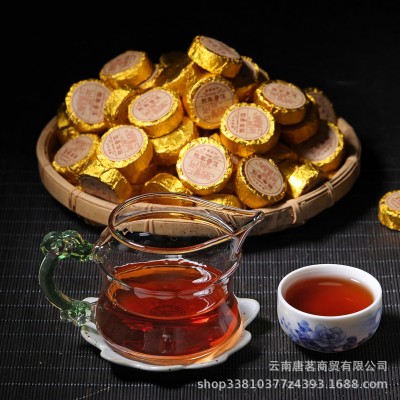 批发 云南普洱茶饼 迷你小沱茶 勐海 醇香熟茶 糯米香原味小金饼图3