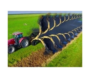 令人敬畏的农业机械！干起活来真是利索，还真是农民的好帮手