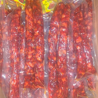 广西熏土肠批发麻辣香肠真空包装 厂家批发农家自制腊肠腊味图2